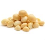 raw-macadamia-nuts-pick